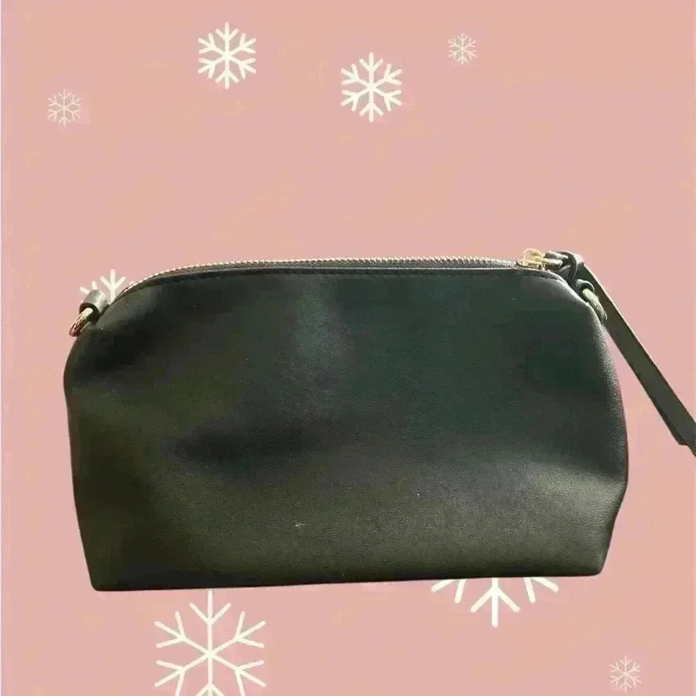 Steve Madden leather zip up make up case - Picture 3 of 6